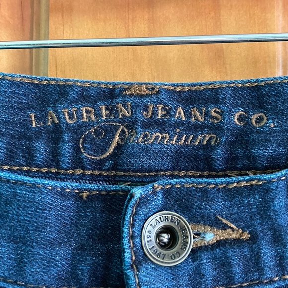 Ralph Lauren women’s size 8 gently used bootcut blue jeans - Picture 3 of 11